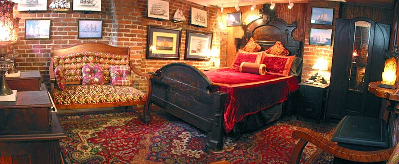 savannah bed and Breakfast Victorian room
